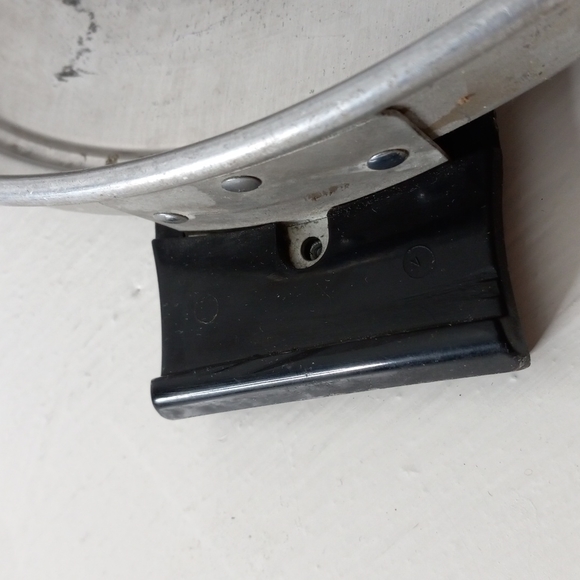 Kromex cake cover aluminum vintage - Picture 6 of 10